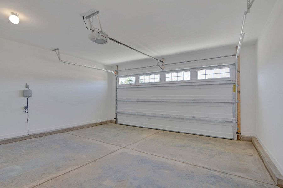 Representative unfurnished interior of a home built from the Bladen by Caviness & Cates Communities in Maggie Way, Wendell (Image 171).