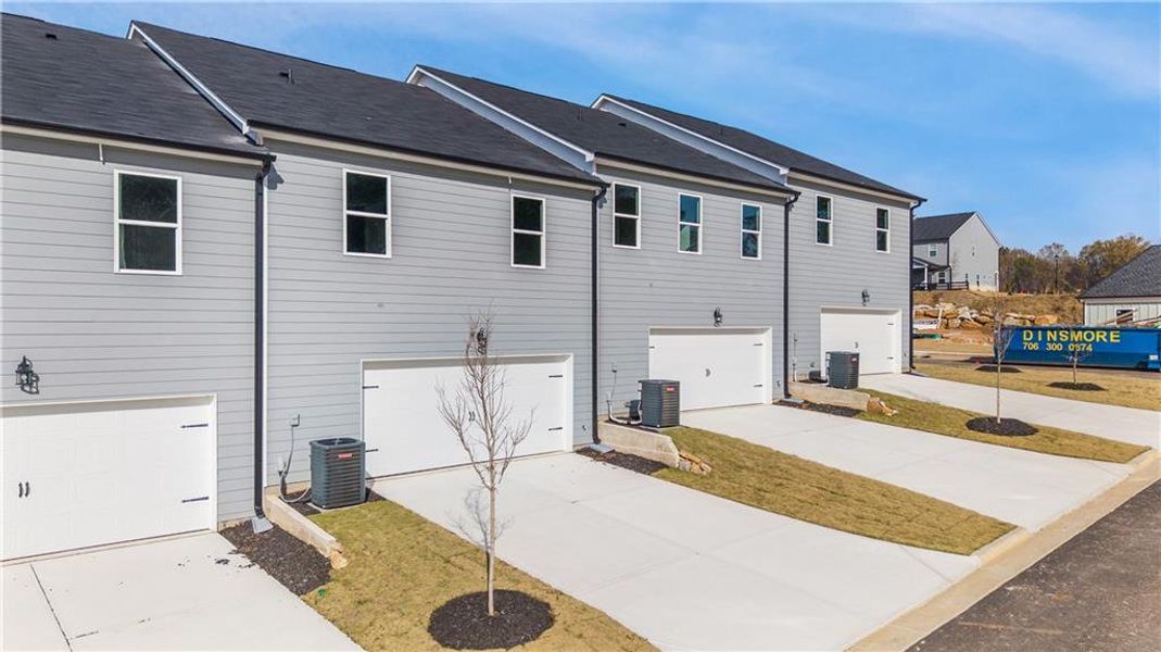 Exterior details and patio area of a home in , Conyers (Image 4).