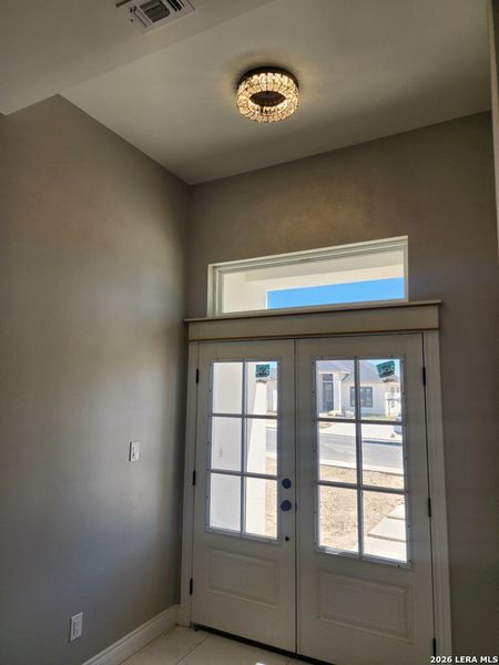 Spacious, unfurnished interior of a new home in , Eagle Pass (Image 15). Spacious, unfurnished interior of a new home in , Eagle Pass (Image 15).
