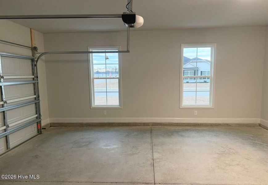 Spacious, unfurnished interior of a new home in Summer Place, Grimesland (Image 14).