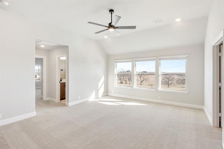 Spacious, unfurnished interior of a new home in Timberbrook, Justin (Image 37).