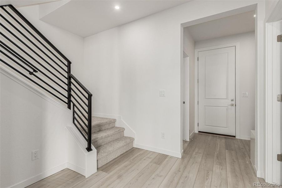 Spacious, unfurnished interior of a new home in Victory Ridge, Colorado Springs (Image 23).