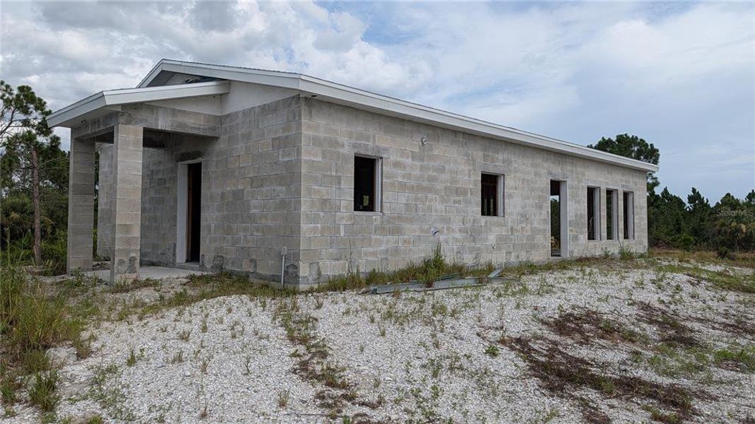 Image 52 of a home in .