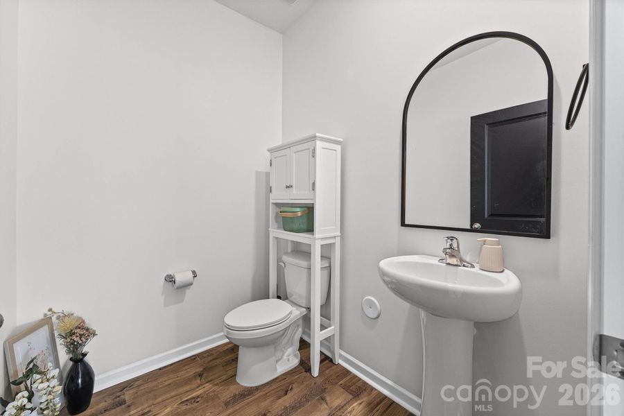 Furnished interior view inside a new home in Fergus Crossing, York (Image 27).