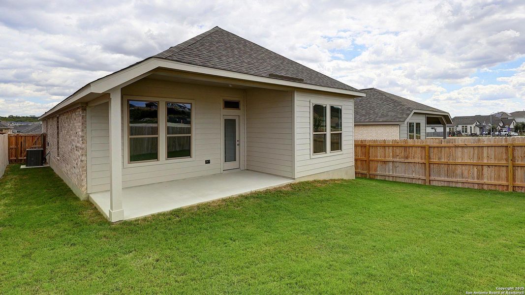 Exterior details and patio area of a home in Ladera 40', San Antonio (Image 30). Exterior details and patio area of a home in Ladera 40', San Antonio (Image 30).