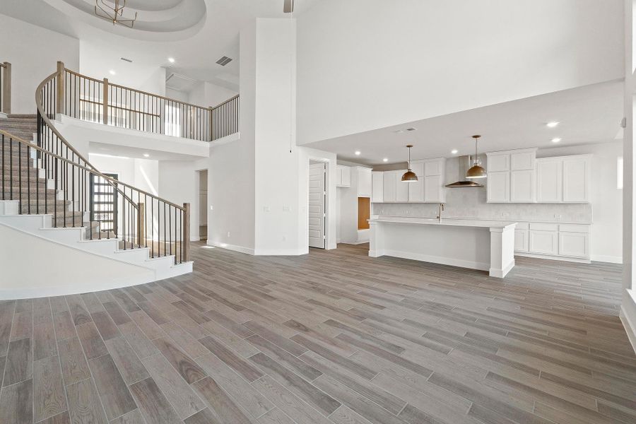 Spacious, unfurnished interior of a new home in Lariat, Liberty Hill (Image 19).