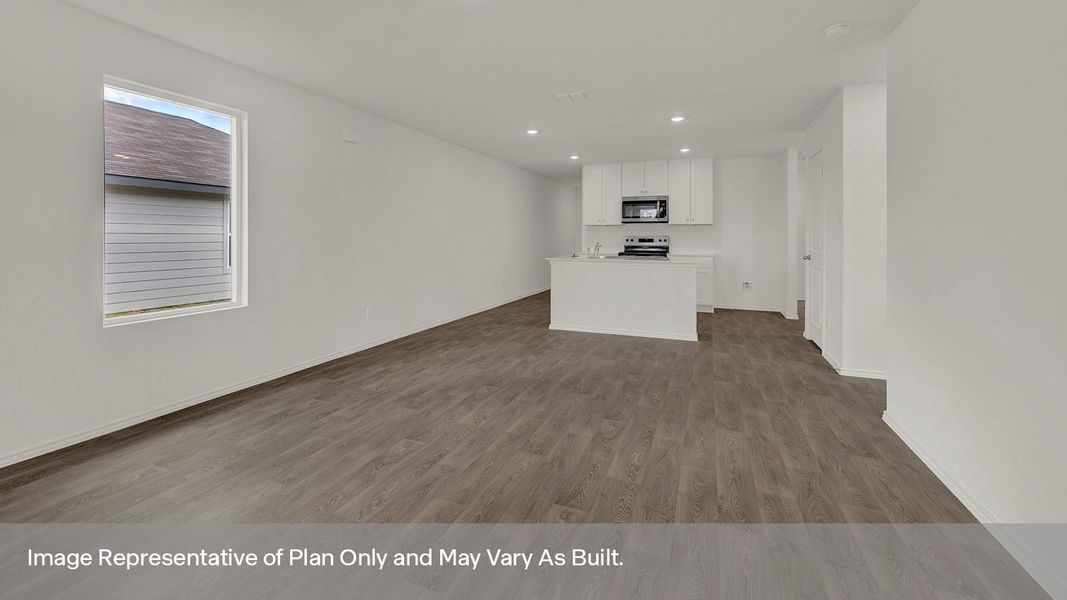 Spacious, unfurnished interior of a new home in Spring Valley, New Braunfels (Image 14).