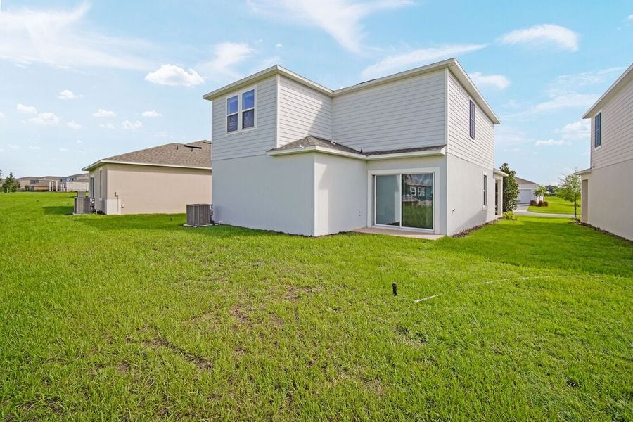 Representative exterior details of a home built from the Sherwood by Taylor Morrison in Waterstone, Groveland (Image 4).