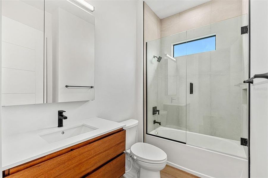 Furnished interior view inside a new home in , Cocoa (Image 12).