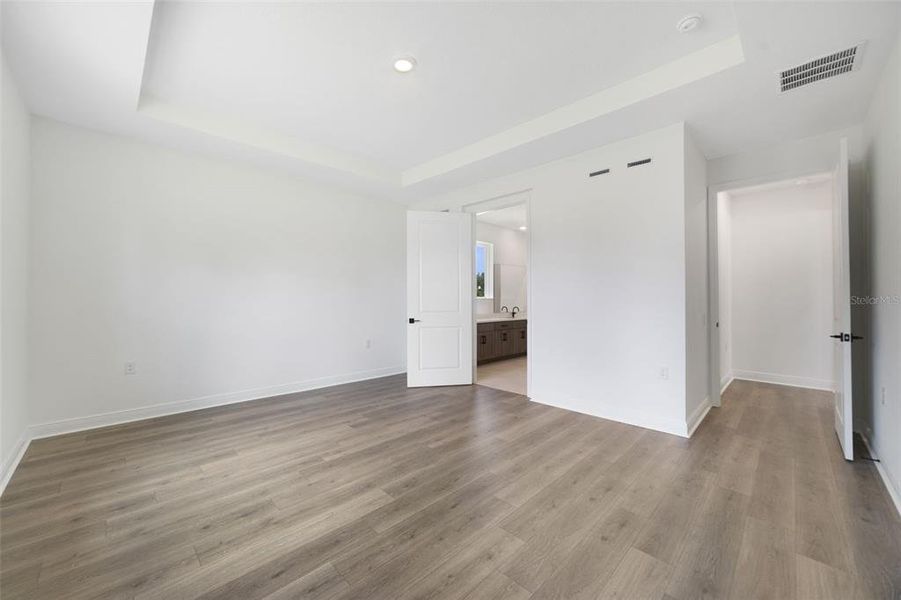 Spacious, unfurnished interior of a new home in Acuera Estates, Apopka (Image 13).