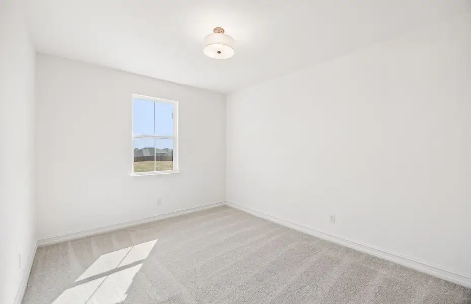Spacious, unfurnished interior of a new home in Wellington, Fort Worth (Image 22).