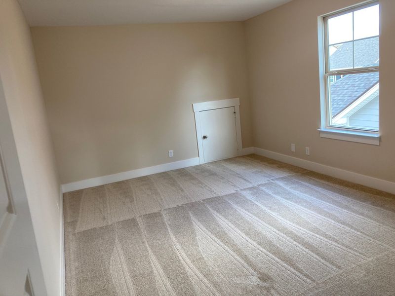 Uptairs 4th bedroom is 11.5 x15.8