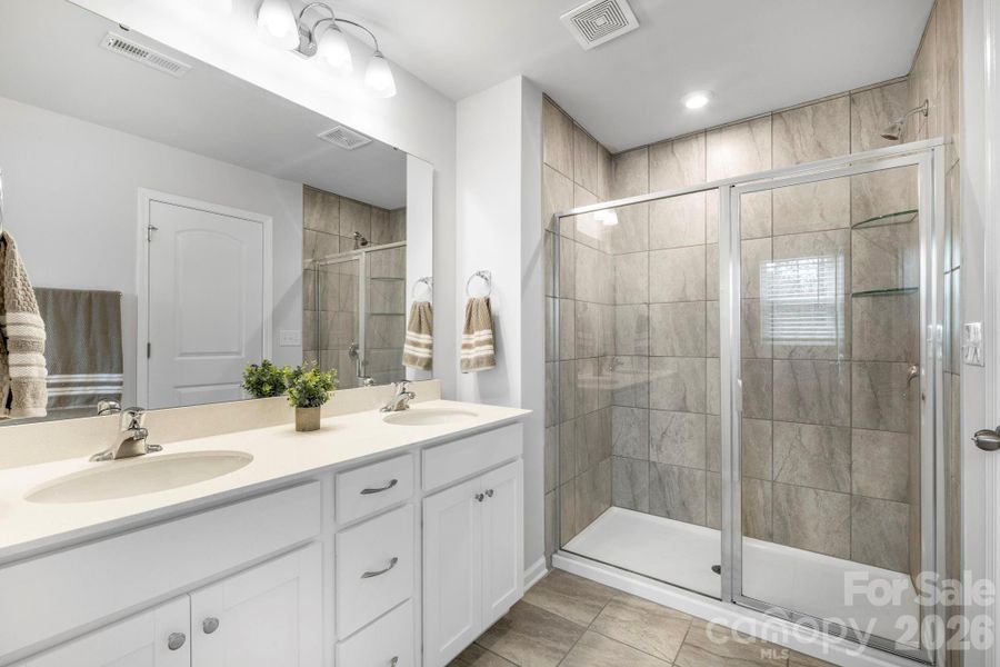 Furnished interior view inside a new home in Pleasant Grove, Charlotte (Image 7).