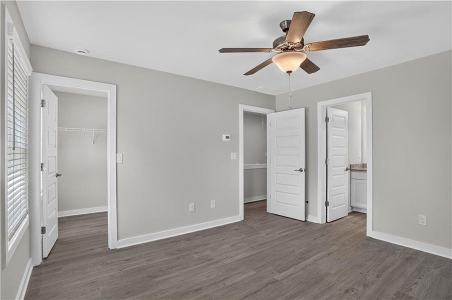 Spacious, unfurnished interior of a new home in The Cottages at East Lanier, Fayetteville (Image 9).