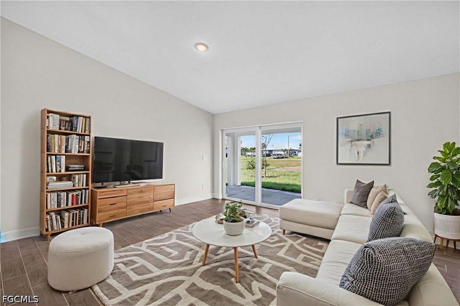 Furnished interior view inside a new home in Cape Coral, Cape Coral (Image 6).