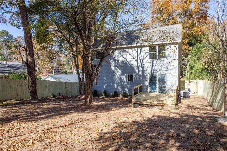 Exterior details and patio area of a home in , Decatur (Image 4).