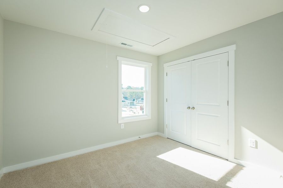 Representative unfurnished interior of a home built from the Thomas by Foundation Home Builders LLC in Pinnix Loop, Burlington (Image 23).