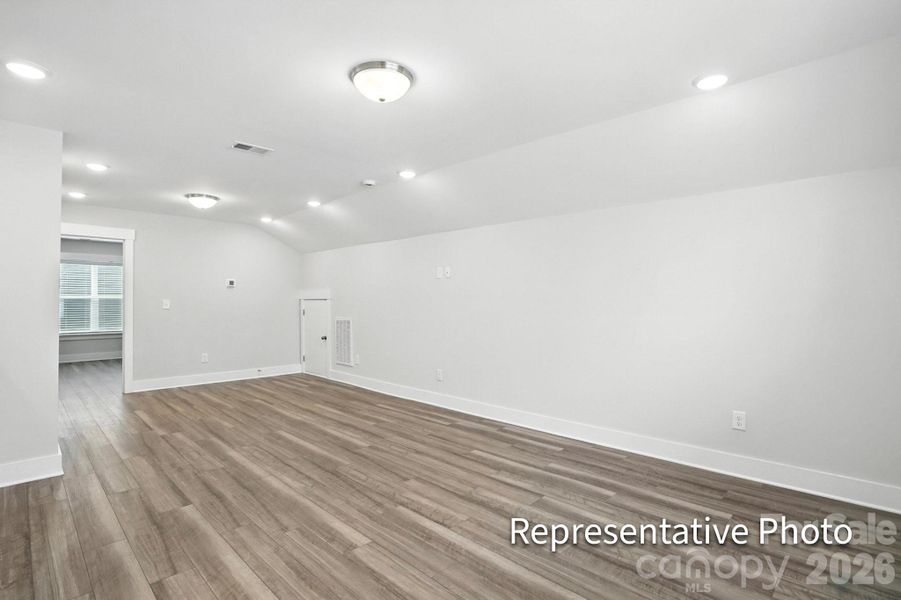 Spacious, unfurnished interior of a new home in Heritage - 55+ Community, Wesley Chapel (Image 19).