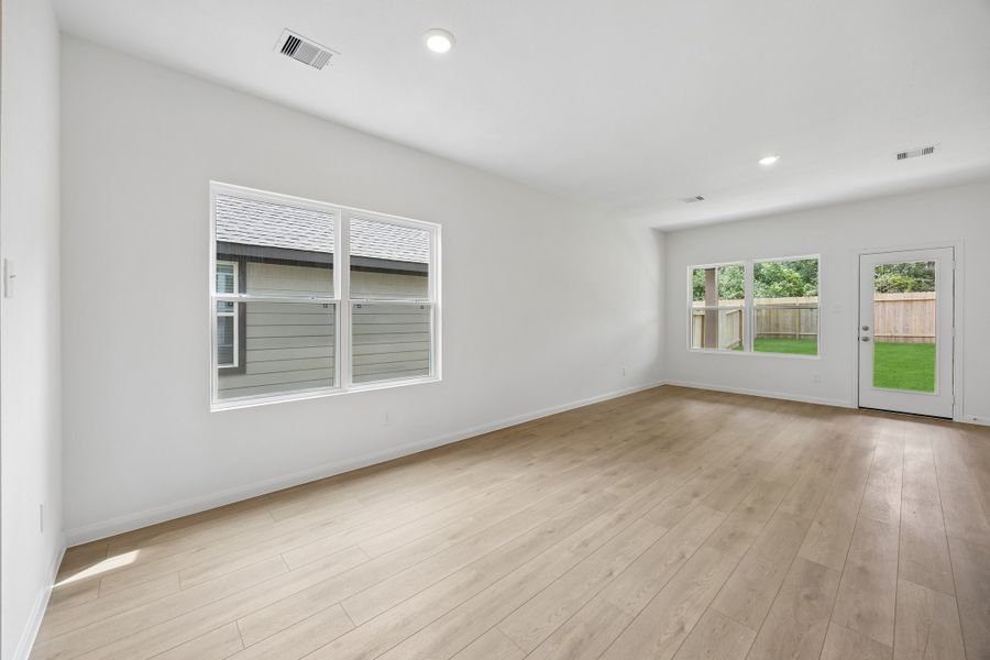 Spacious, unfurnished interior of a new home in Magnolia Springs, Montgomery (Image 21). Spacious, unfurnished interior of a new home in Magnolia Springs, Montgomery (Image 21).