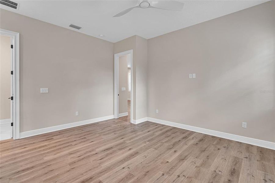 UPSTAIRS BEDROOM 2 UPSTAIRS BEDROOM 2