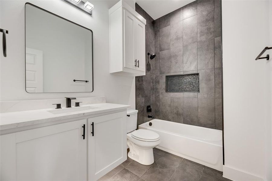 Furnished interior view inside a new home in , Greenville (Image 11).