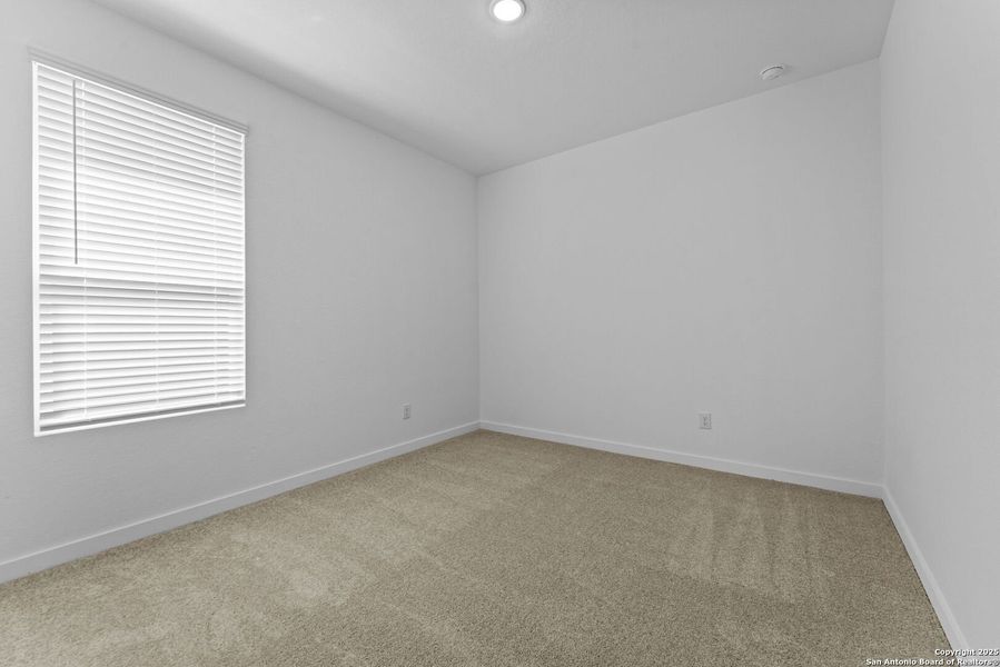 Spacious, unfurnished interior of a new home in Parkside: Coastline Collection, New Braunfels (Image 19).