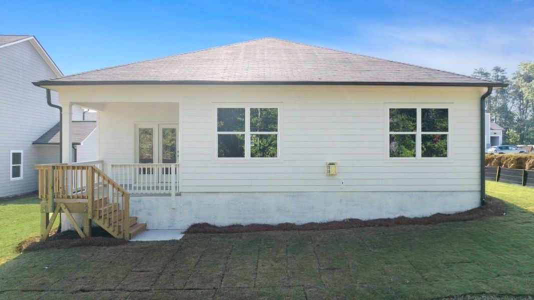 Exterior details and patio area of a home in Falcon Landing, Gainesville (Image 4).