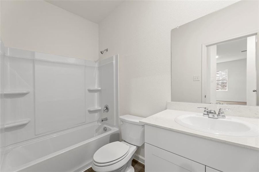 16. 108 Connecticut - 2ND Bath 16. 108 Connecticut - 2ND Bath