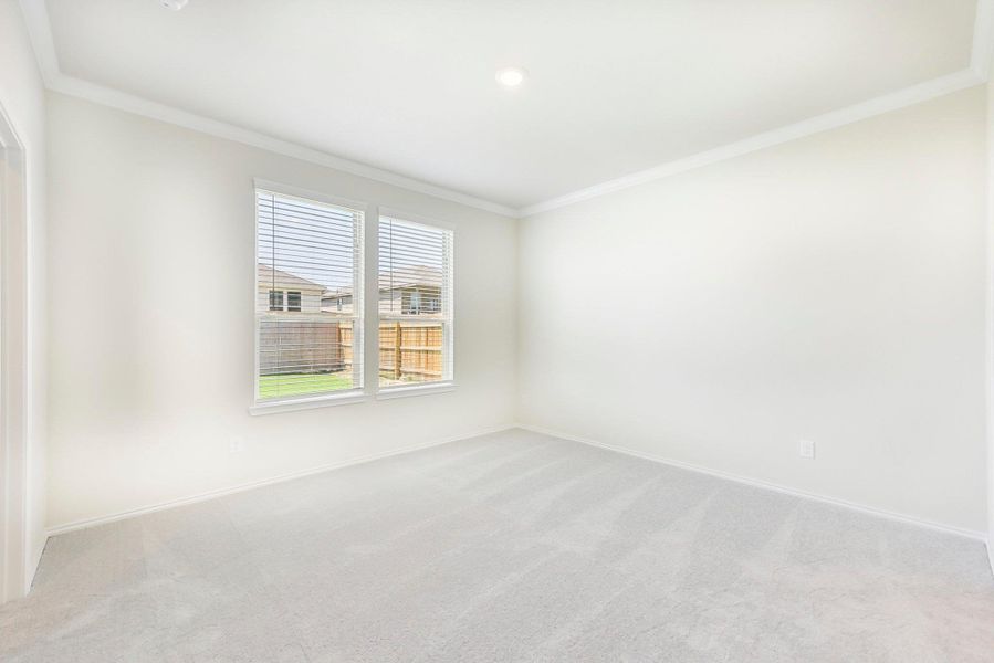 Spacious, unfurnished interior of a new home in Larson Crossing, Elgin (Image 13).