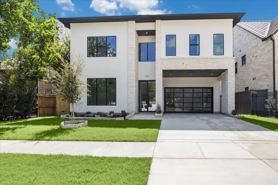 Exterior details and patio area of a home in , Houston (Image 1).