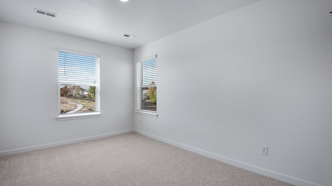 Spacious, unfurnished interior of a new home in Horizon Uptown, Aurora (Image 19). Spacious, unfurnished interior of a new home in Horizon Uptown, Aurora (Image 19).
