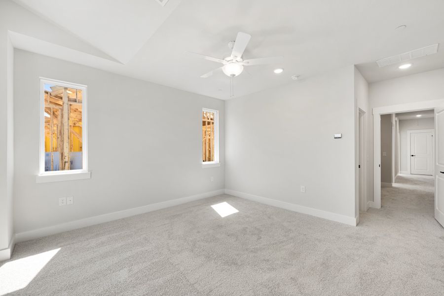 Spacious, unfurnished interior of a new home in Willow Grove Townhomes, Melissa (Image 40).