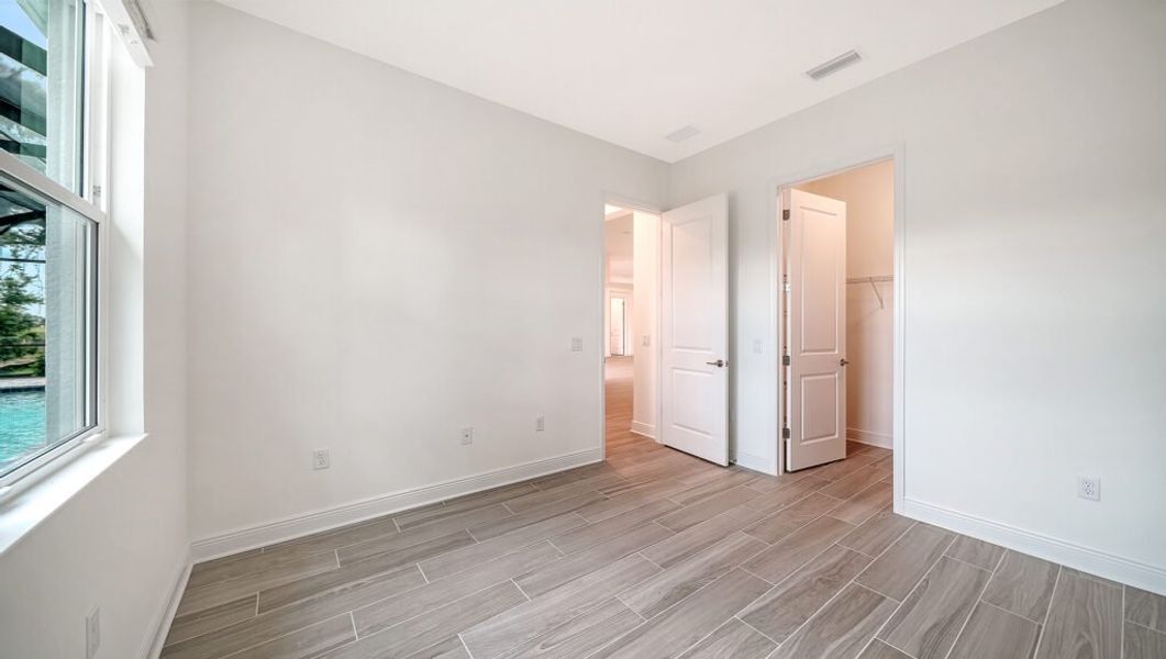 Spacious, unfurnished interior of a new home in Canoe Creek, Parrish (Image 40). Spacious, unfurnished interior of a new home in Canoe Creek, Parrish (Image 40).