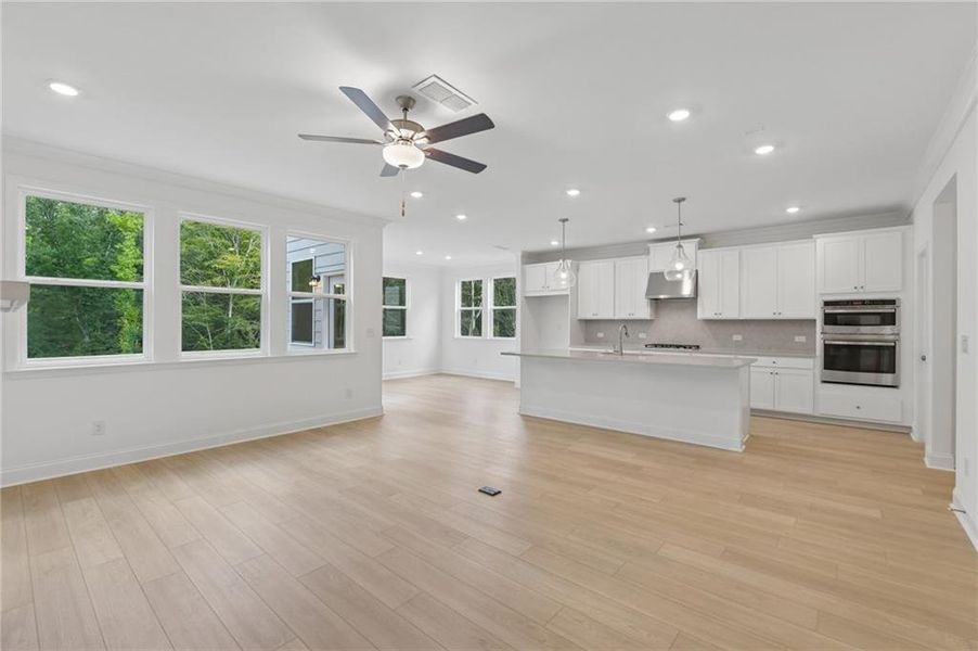 Spacious, unfurnished interior of a new home in Bailey Fence, Dacula (Image 52).
