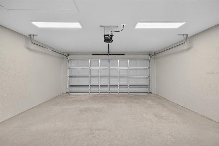 Spacious, unfurnished interior of a new home in , Spring Hill (Image 17).