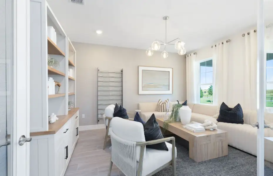 Representative furnished interior of a home built from the Mahogany Grand by Pulte Homes in Highland Pines, Leesburg (Image 19).