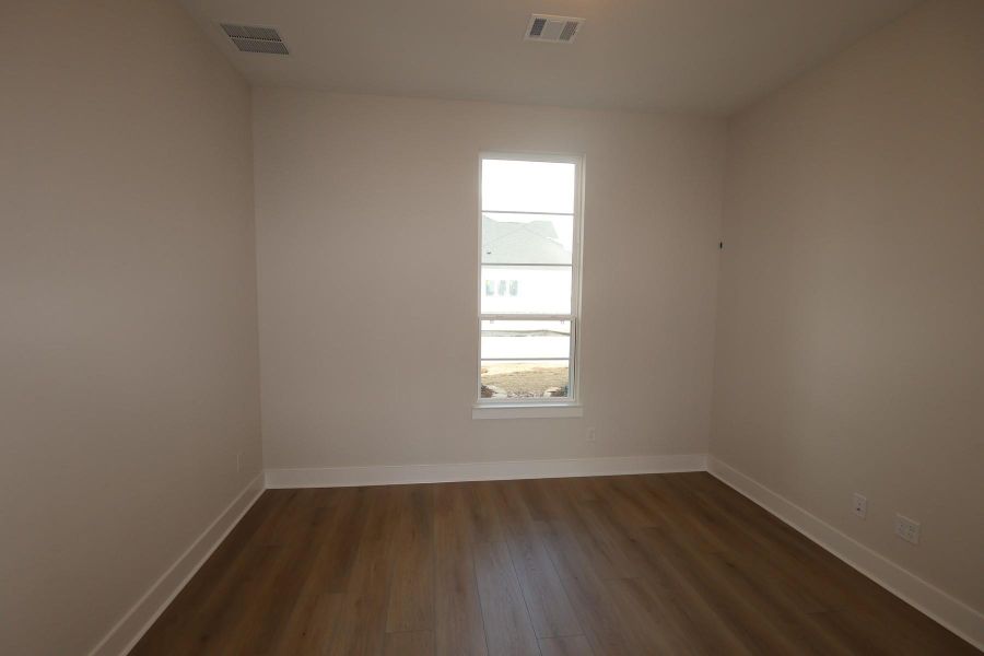 Spacious, unfurnished interior of a new home in Dunham Pointe, Cypress (Image 30).