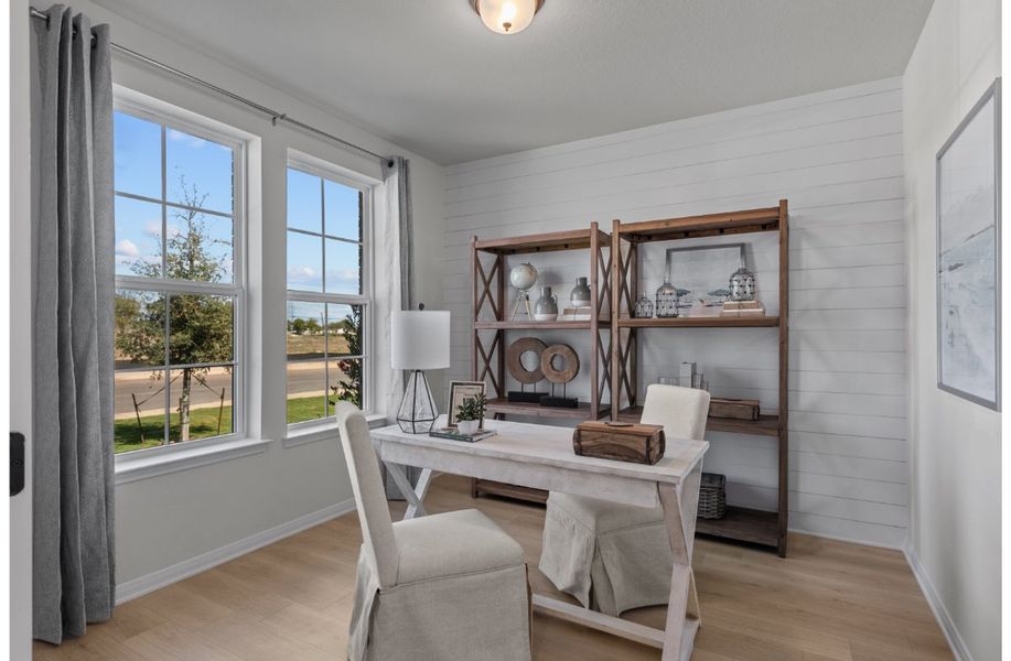 Furnished interior view inside a new home in Saddle Creek Ranch, Cibolo (Image 7).