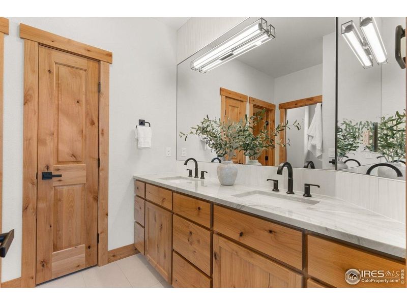 Furnished interior view inside a new home in Harvest Ridge, Berthoud (Image 42).