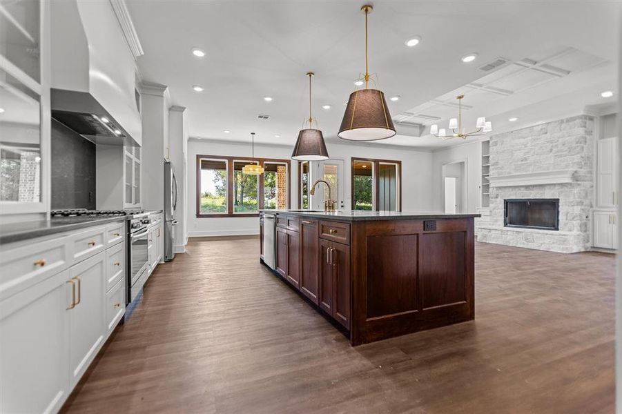 Furnished interior view inside a new home in , Tyler (Image 14).
