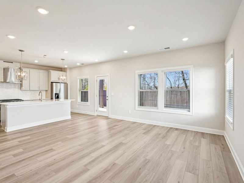 Spacious, unfurnished interior of a new home in Hemingway - Reserve Series, Cumming (Image 16).