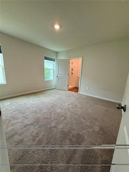 Spacious, unfurnished interior of a new home in Star Farms at Lakewood Ranch, Lakewood Ranch (Image 31).
