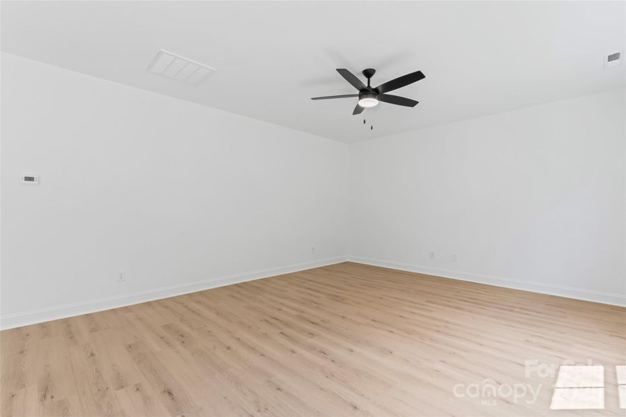 Spacious, unfurnished interior of a new home in , Kannapolis (Image 17).