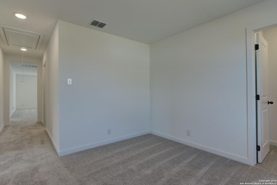 Spacious, unfurnished interior of a new home in The Preserve at the Wilder, Adkins (Image 36). Spacious, unfurnished interior of a new home in The Preserve at the Wilder, Adkins (Image 36).