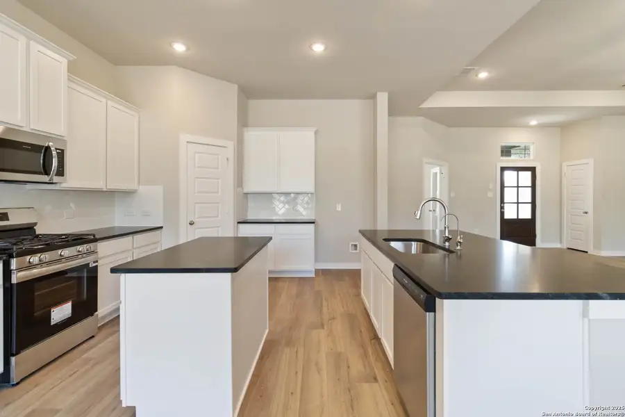 Furnished interior view inside a new home in Jordan's Ranch, San Antonio (Image 6). Furnished interior view inside a new home in Jordan's Ranch, San Antonio (Image 6).