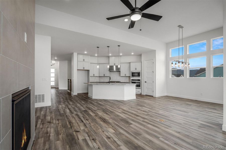 Spacious, unfurnished interior of a new home in Cloverleaf – Mountainview Collection, Monument (Image 25).