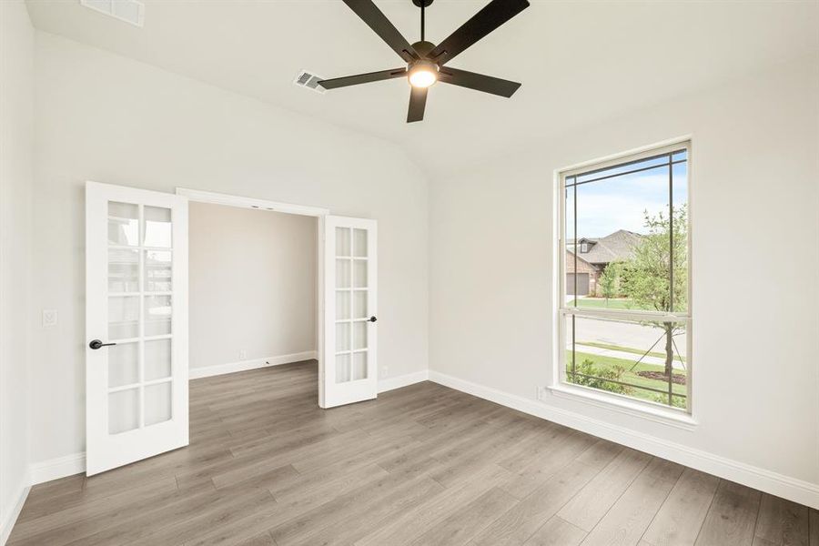 Spacious, unfurnished interior of a new home in Arcadia Trails Classic 60, Balch Springs (Image 35).