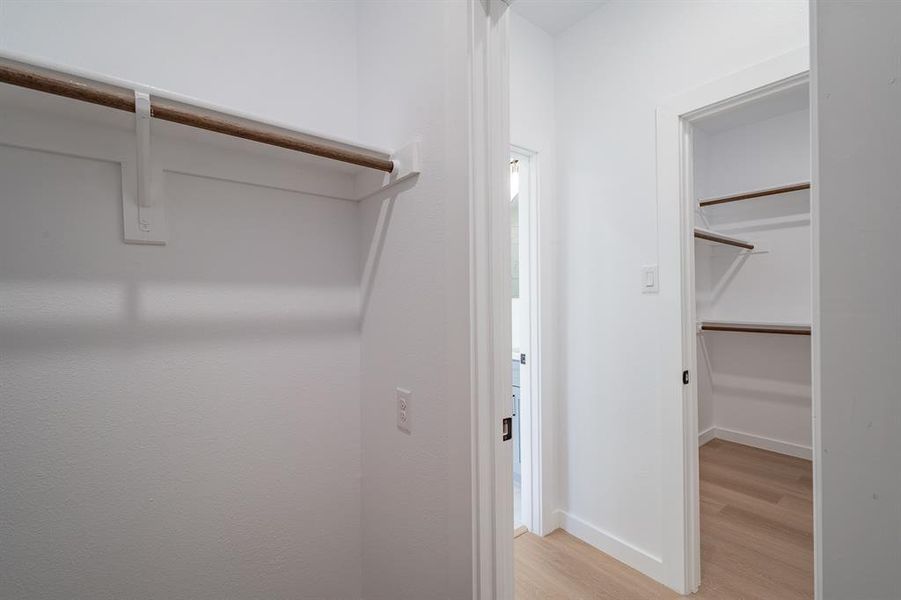 Spacious, unfurnished interior of a new home in , Dallas (Image 21). Spacious, unfurnished interior of a new home in , Dallas (Image 21).