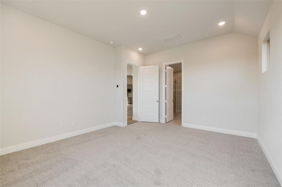 Spacious, unfurnished interior of a new home in Arbors at Legacy Hills, Celina (Image 23). Spacious, unfurnished interior of a new home in Arbors at Legacy Hills, Celina (Image 23).