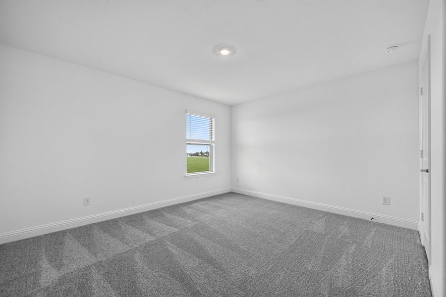 Spacious, unfurnished interior of a new home in Madero 50s, Fort Worth (Image 20).